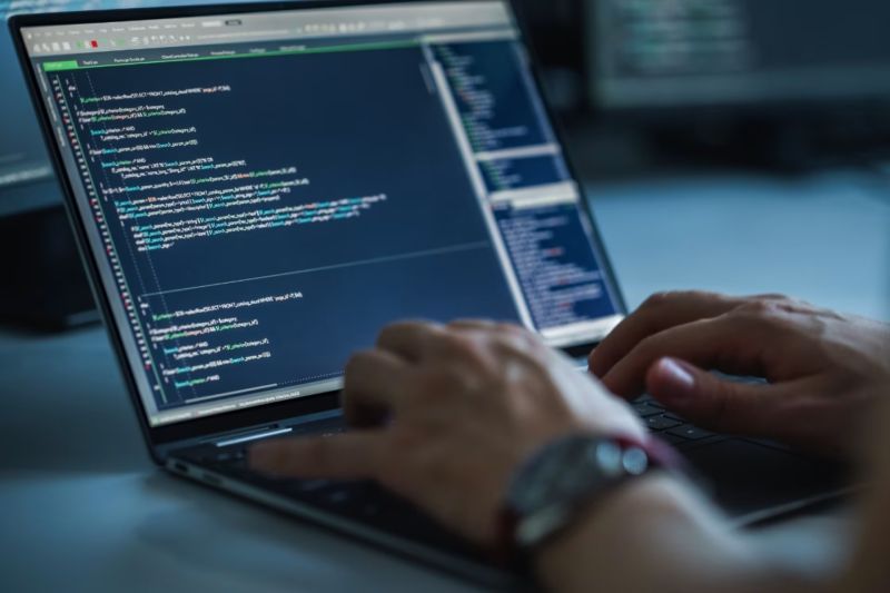 九龙坡区软件定制开发:PHP与Node.js,后端解决方案的优势博弈